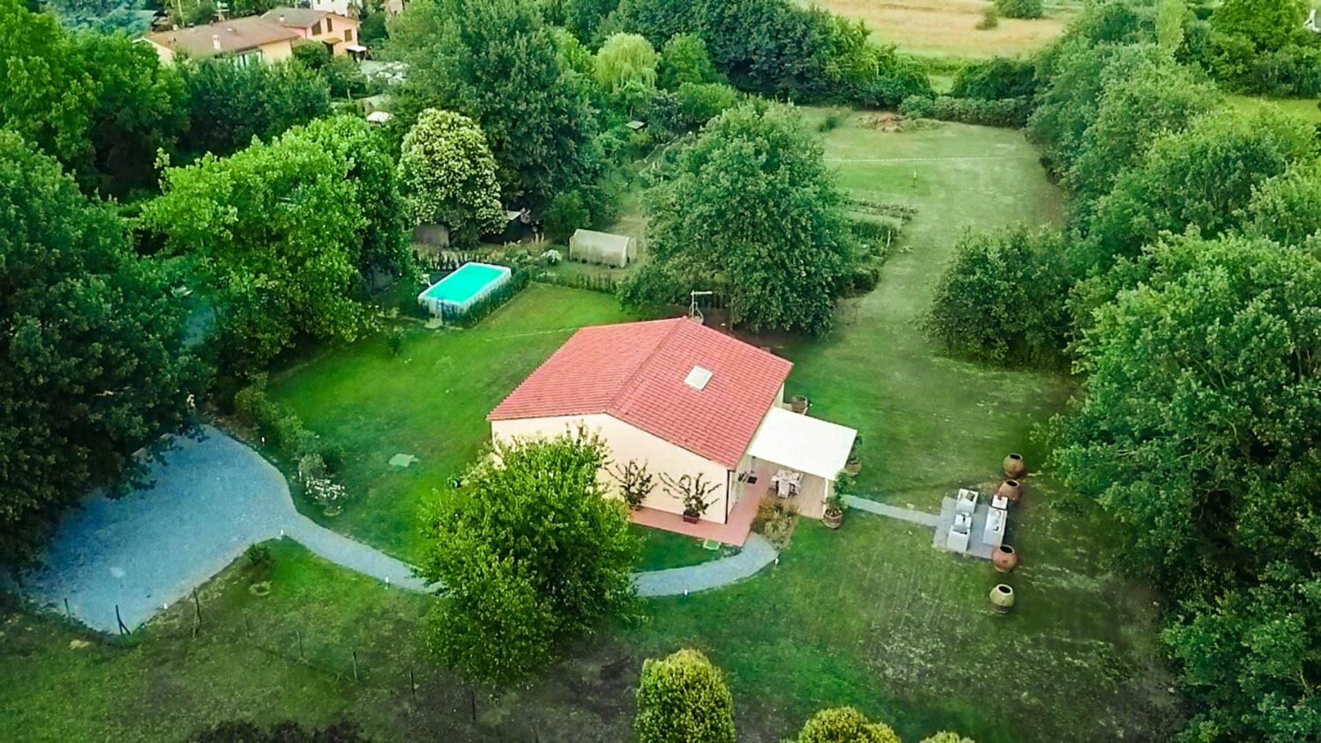 Villa Bassotta, A Charming Cottage Lucca Exterior photo